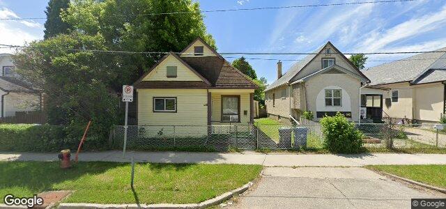 Larawan ng 618 Burrows Avenue sa Winnipeg, Manitoba