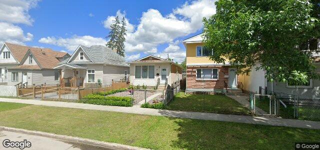 Larawan ng 661 Aberdeen Avenue sa Winnipeg, Manitoba