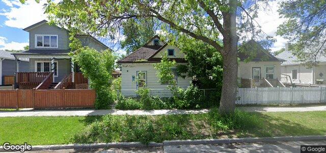 Larawan ng 666 Aberdeen Avenue sa Winnipeg, Manitoba