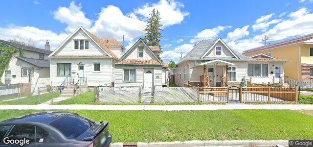 Larawan ng 667 Aberdeen Avenue sa Winnipeg, Manitoba