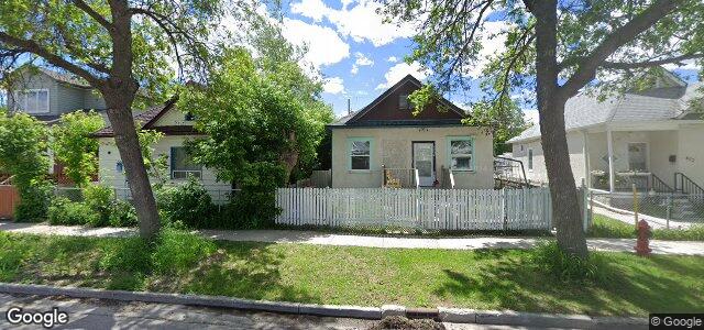 Larawan ng 668 Aberdeen Avenue sa Winnipeg, Manitoba