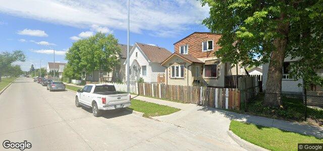 Larawan ng 677 Burrows Avenue sa Winnipeg, Manitoba