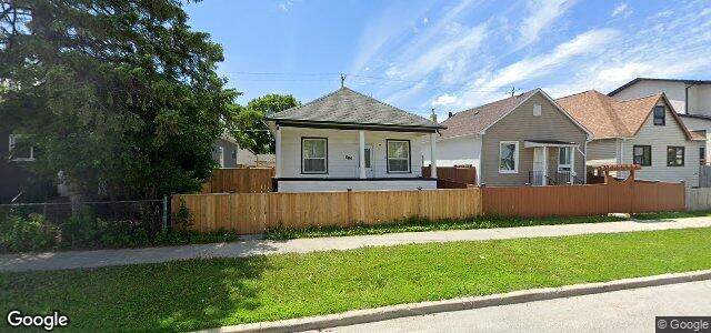 Larawan ng 680 Burrows Avenue sa Winnipeg, Manitoba