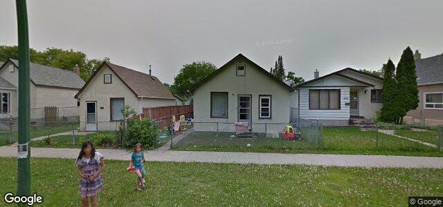 Photo of 686 Manitoba Avenue in Winnipeg, Manitoba