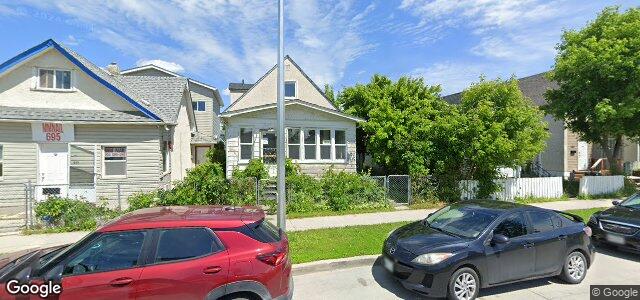 Larawan ng 687 Burrows Avenue sa Winnipeg, Manitoba