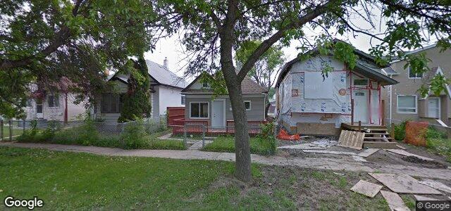 Larawan ng 688 Pritchard Avenue sa Winnipeg, Manitoba