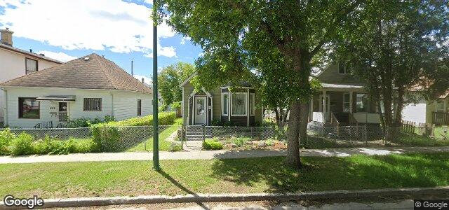 Larawan ng 690 Aberdeen Avenue sa Winnipeg, Manitoba