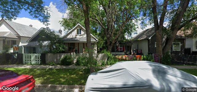 Larawan ng 697 Aberdeen Avenue sa Winnipeg, Manitoba