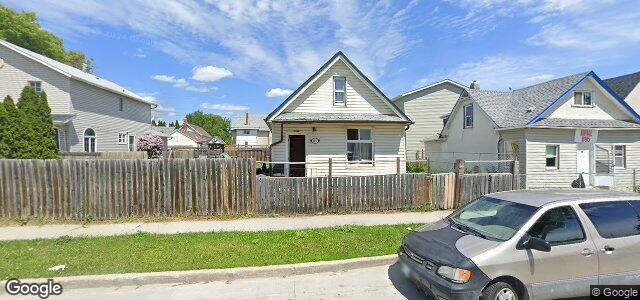 Larawan ng 697 Burrows Avenue sa Winnipeg, Manitoba