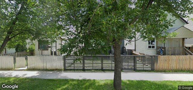 Larawan ng 700 Magnus Avenue sa Winnipeg, Manitoba