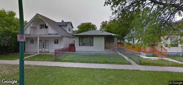 Larawan ng 702 Manitoba Avenue sa Winnipeg, Manitoba