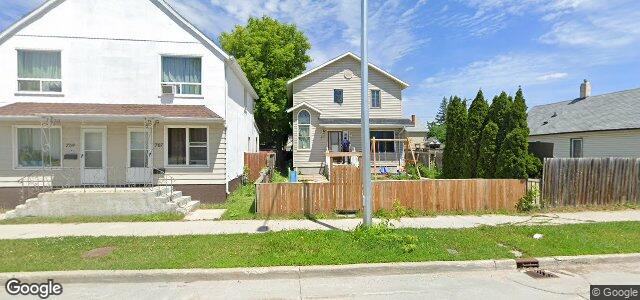 Larawan ng 703 Burrows Avenue sa Winnipeg, Manitoba