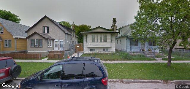 Larawan ng 703 Pritchard Avenue sa Winnipeg, Manitoba