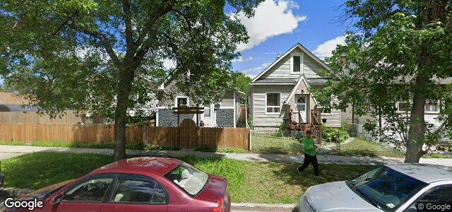 Larawan ng 705 Aberdeen Avenue sa Winnipeg, Manitoba