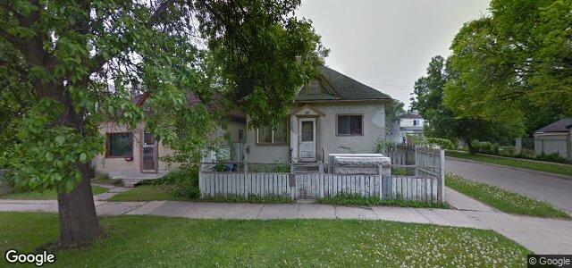 Larawan ng 708 Pritchard Avenue sa Winnipeg, Manitoba