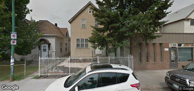 Larawan ng 713 Selkirk Avenue sa Winnipeg, Manitoba