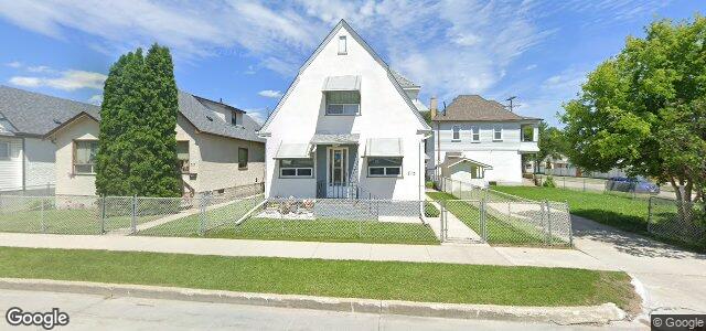 Larawan ng 715 Burrows Avenue sa Winnipeg, Manitoba