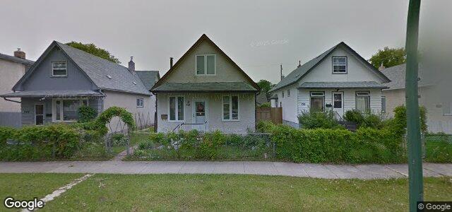Larawan ng 724 Manitoba Avenue sa Winnipeg, Manitoba