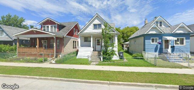 Larawan ng 727 Burrows Avenue sa Winnipeg, Manitoba
