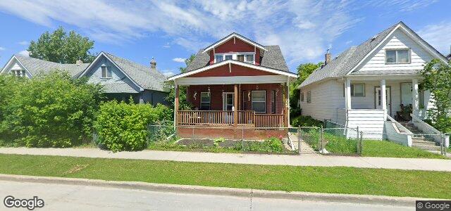 Larawan ng 729 Burrows Avenue sa Winnipeg, Manitoba