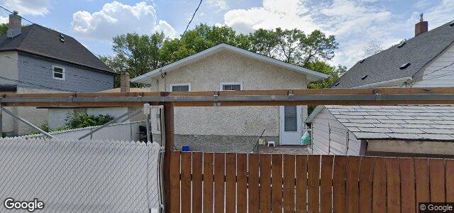 Larawan ng 729 Magnus Avenue sa Winnipeg, Manitoba