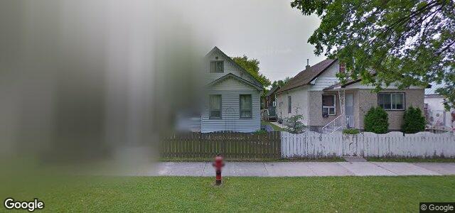 Larawan ng 742 Manitoba Avenue sa Winnipeg, Manitoba