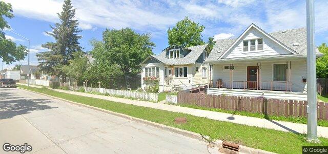 Larawan ng 745 Burrows Avenue sa Winnipeg, Manitoba