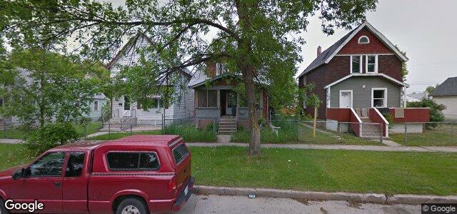 Larawan ng 747 Pritchard Avenue sa Winnipeg, Manitoba