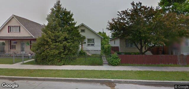 Larawan ng 761 Burrows Avenue sa Winnipeg, Manitoba