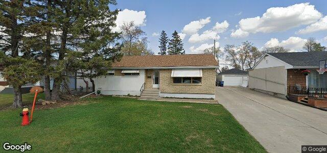 Larawan ng 10 Vincent Massey Boulevard sa Winnipeg, Manitoba