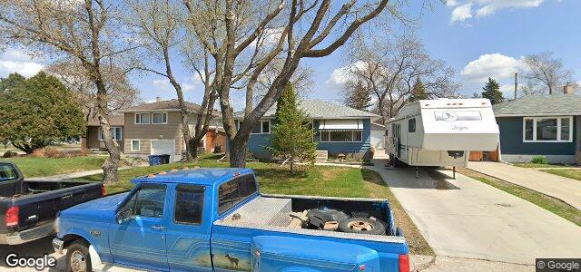 Larawan ng 101 De Bourmont Bay sa Winnipeg, Manitoba