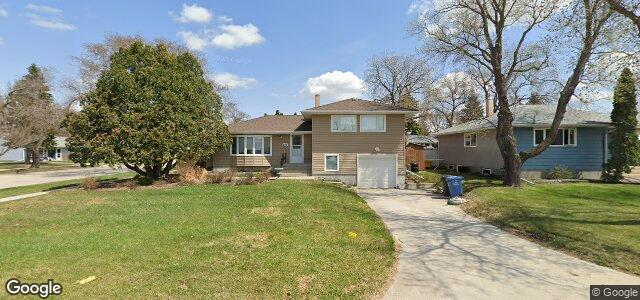 Larawan ng 103 De Bourmont Bay sa Winnipeg, Manitoba