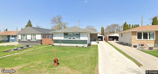 Larawan ng 106 Crestwood Crescent sa Winnipeg, Manitoba