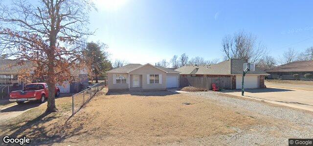 Larawan ng 108 Harper Avenue sa Winnipeg, Manitoba