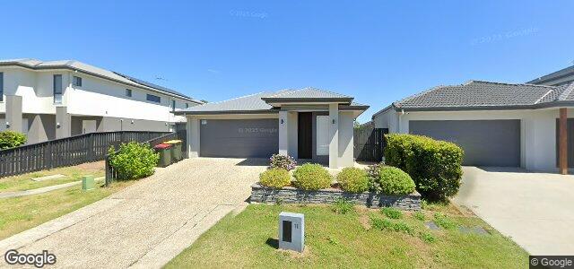 Larawan ng 11 Penfold Crescent sa Winnipeg, Manitoba