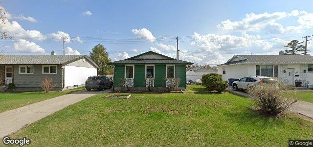 Larawan ng 115 Penfold Crescent sa Winnipeg, Manitoba