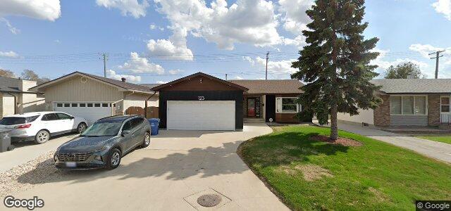 Larawan ng 123 Penfold Crescent sa Winnipeg, Manitoba