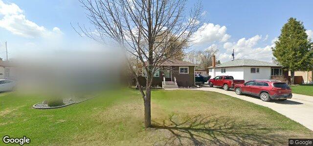 Larawan ng 125 Harper Avenue sa Winnipeg, Manitoba