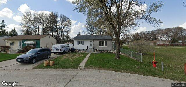 Larawan ng 13 Applewood Bay sa Winnipeg, Manitoba