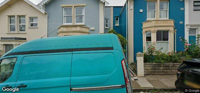 Larawan ng 13 Pembroke Road sa Winnipeg, Manitoba