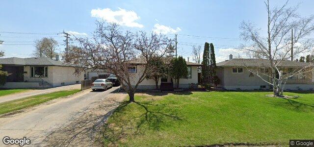 Larawan ng 133 Crestwood Crescent sa Winnipeg, Manitoba