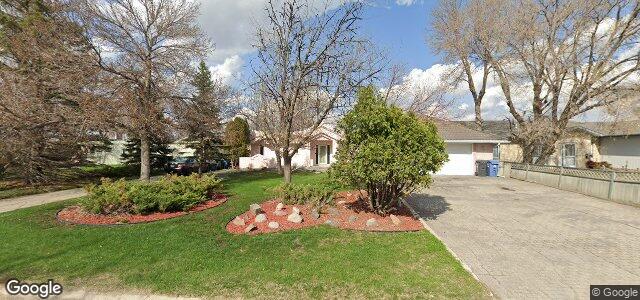 Larawan ng 14 Lochmoor Avenue sa Winnipeg, Manitoba