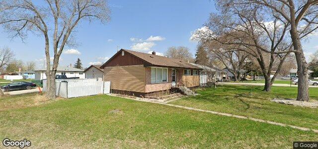 Larawan ng 142 Harper Avenue sa Winnipeg, Manitoba