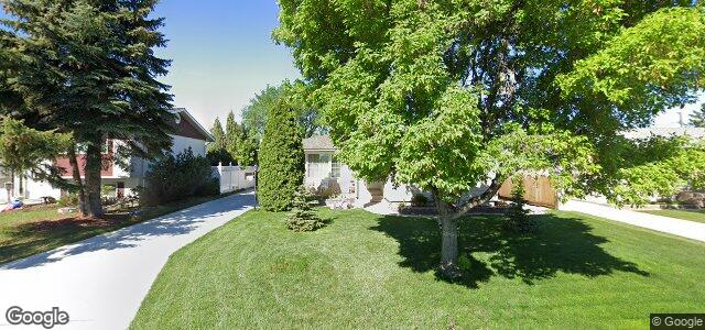 Larawan ng 143 Howden Road sa Winnipeg, Manitoba