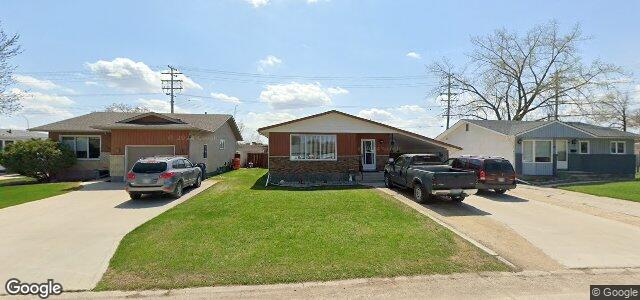 Larawan ng 147 Crestwood Crescent sa Winnipeg, Manitoba
