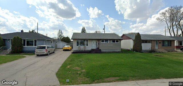 Larawan ng 15 Vincent Massey Boulevard sa Winnipeg, Manitoba