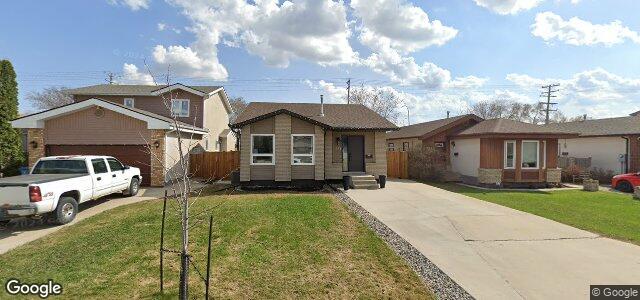 Larawan ng 155 Penfold Crescent sa Winnipeg, Manitoba