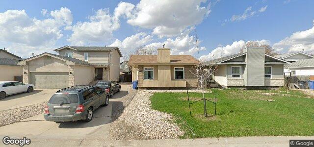 Larawan ng 160 Penfold Crescent sa Winnipeg, Manitoba