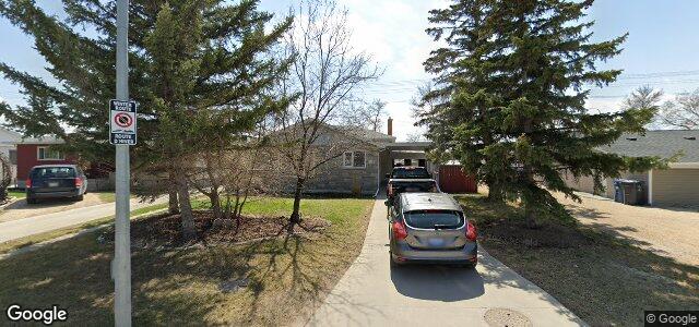 Larawan ng 165 Crestwood Crescent sa Winnipeg, Manitoba