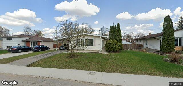 Larawan ng 166 Howden Road sa Winnipeg, Manitoba
